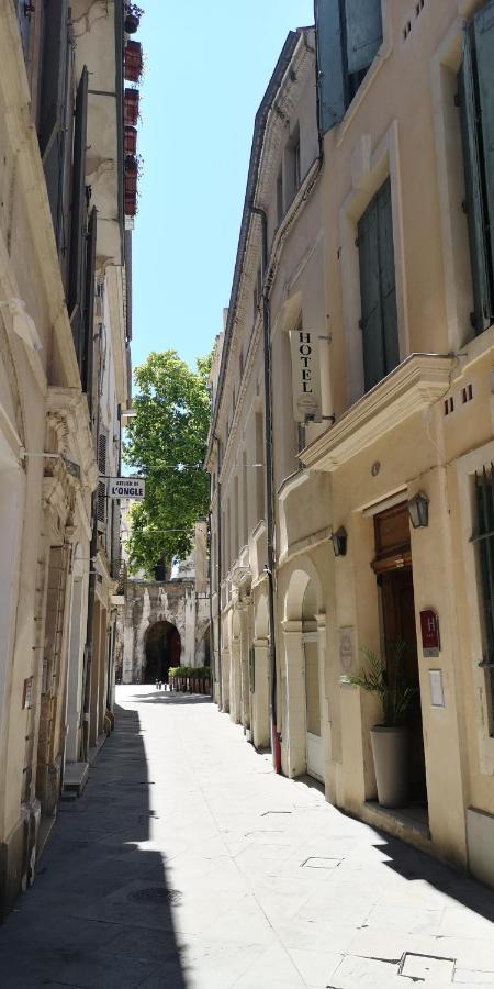 Hôtel De L'Amphithéâtre Nîmes Buitenkant foto